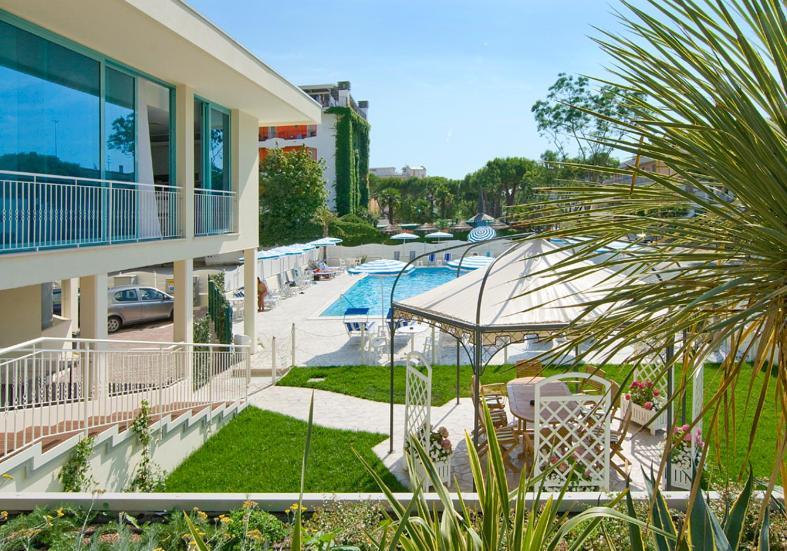 לידו די ג'סולו Hotel Bolivar מראה חיצוני תמונה